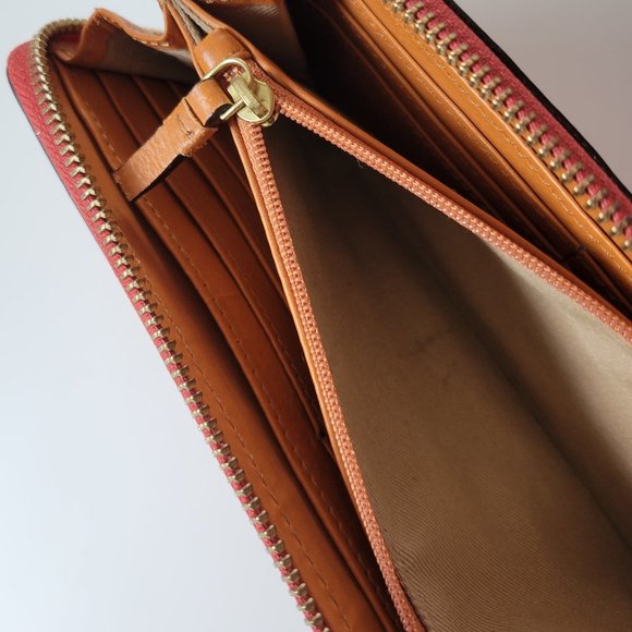 Clarks Red Leather Zip Around Wallet - Picture 11 of 14